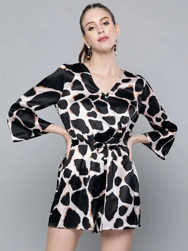 Women Printed Black Jumpsuits & Sets Back zipper jumpsuit, Sleek, Chic, Comfortable