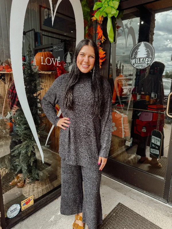 Southern Shirt Company Plush Dreamluxe Pants-- Hooded Caped Shawl Collar
