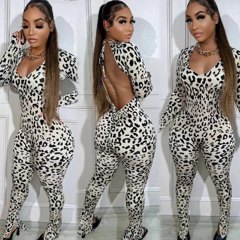 WHITE  leopard