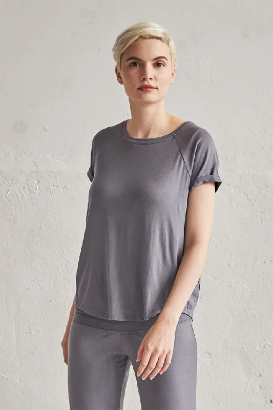 T-Shirt Top-- Graphic Embroidered Appliqued
