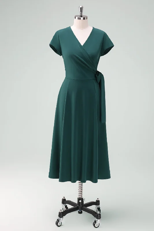 Dark Green A-Line Mother of Bride Dress with Short Sleeves Cowl Neckline Elegant