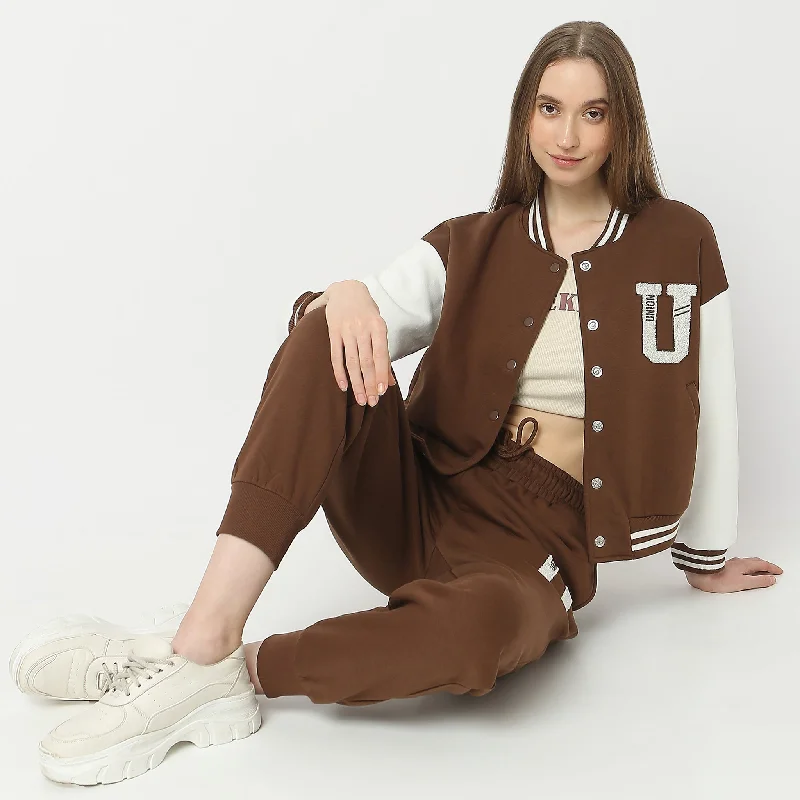 Regular Fit Solid Sweatshirt Hoodie with Contrast Stitching Detailed Premium