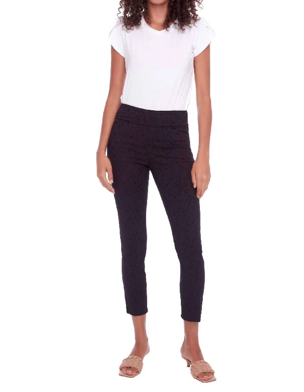 Pull On Pants In Black Wide-Legged Palazzos
