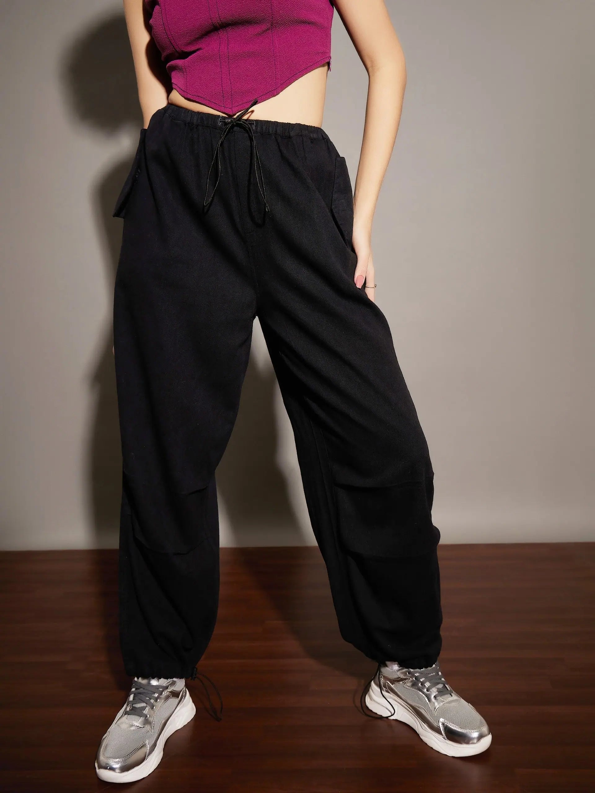 Women Black Twill Pleated Knee Cargo Pants Classic Chino Pants