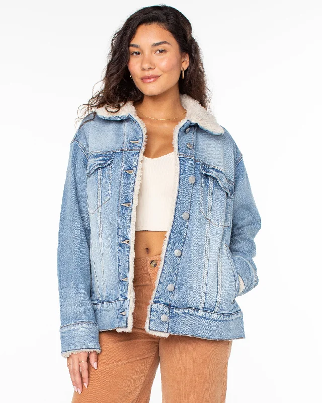 So Amped Sherpa Jacket - Surf Fin Tiered Jacket Buttoned Jacket Zippered Jacket
