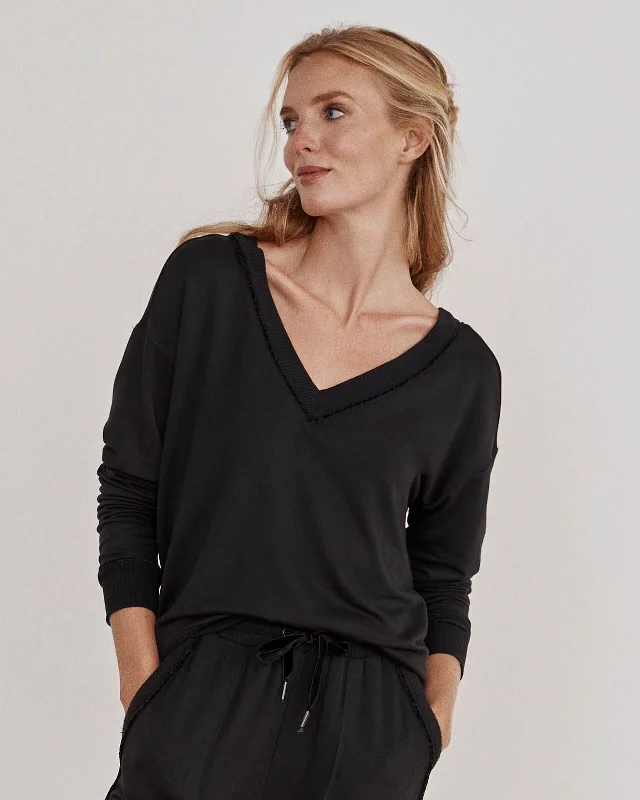 Supersoft Cloudberry V-Neck Pullover Crew Neck Wool