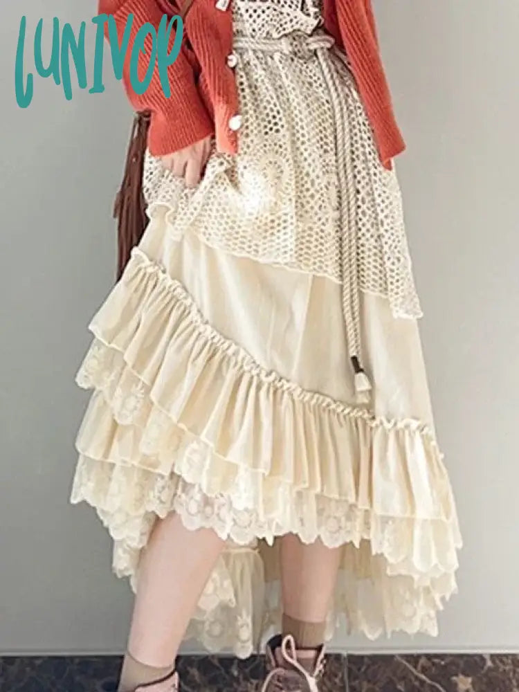 Lace skirt
