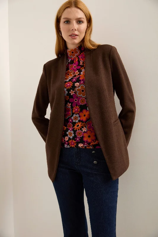 Fitted Stretch Jacket Tiered Jacket Buttoned Jacket Zippered Jacket