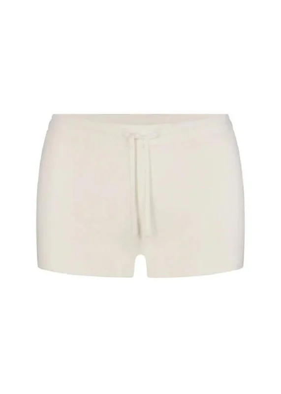 Éterne Drawstring Short in Cream