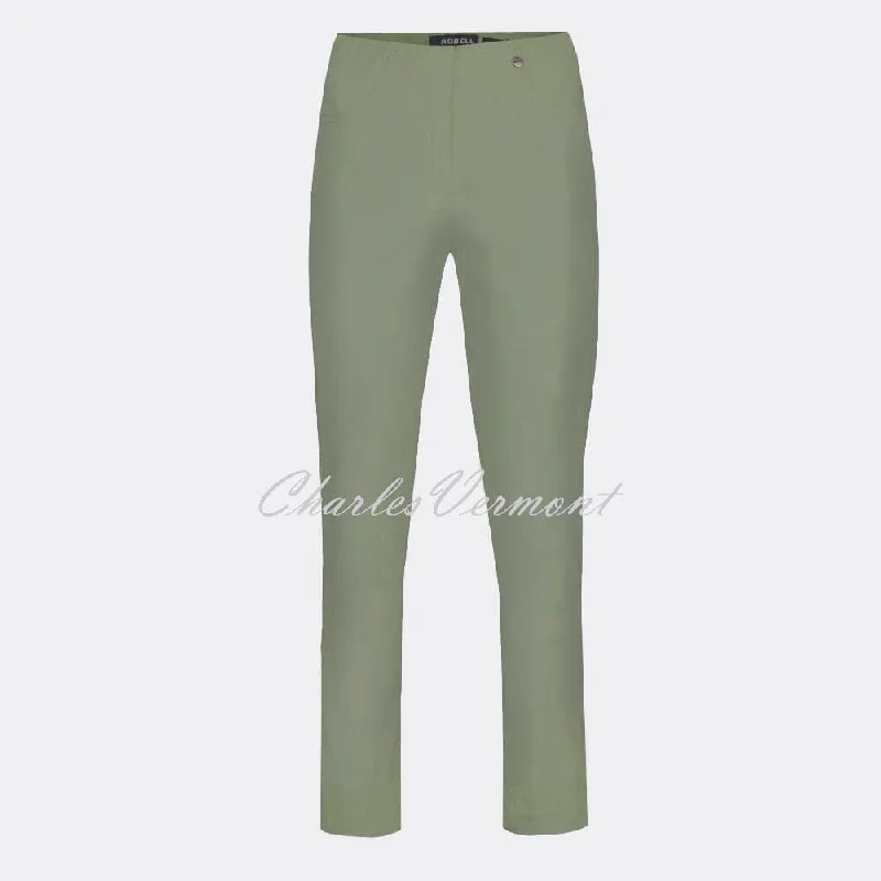 Robell Bella 09 – 7/8 Cropped Cotton Rich Trouser 52682-54056-881 (Ivy Green)