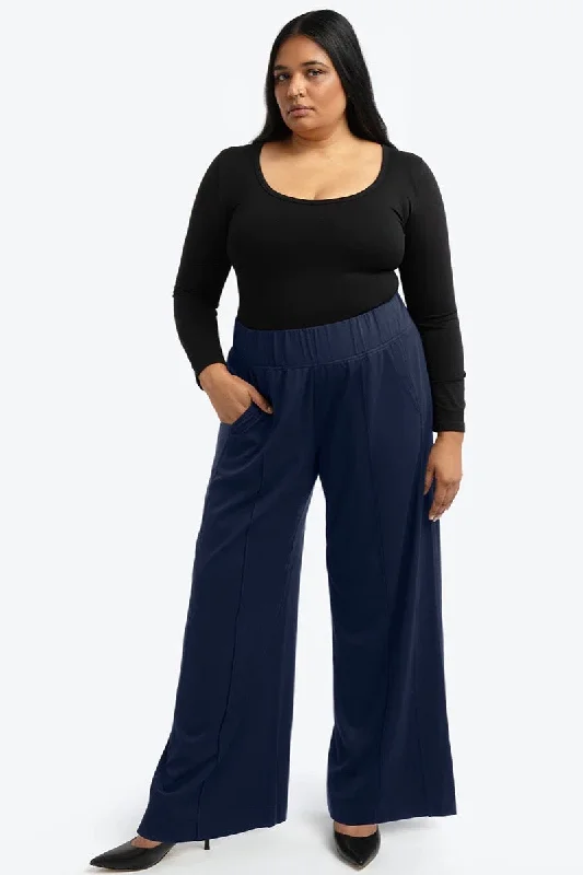 See Rose Go Multitasker Pants - Oxford Navy